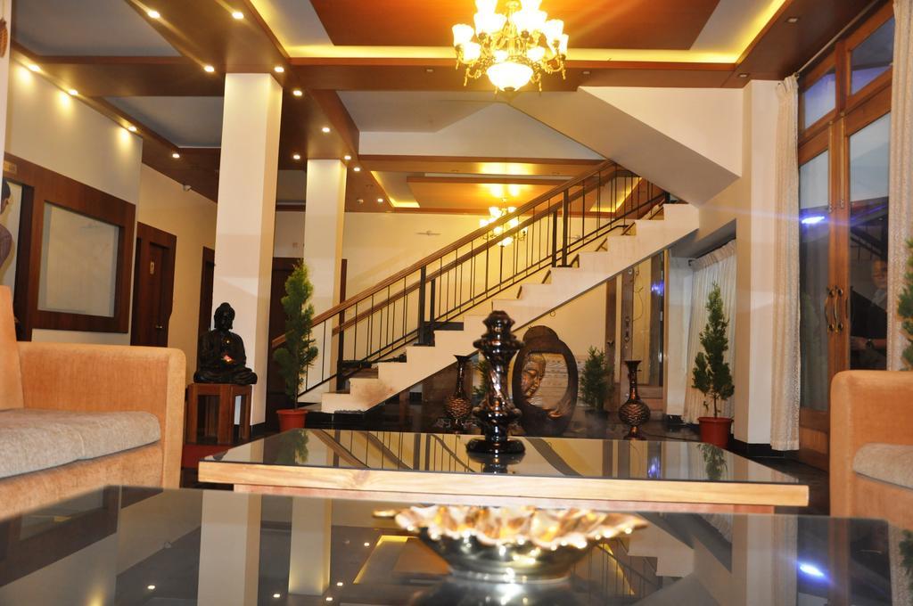 Hotel The Golden Crest à Gangtok Extérieur photo