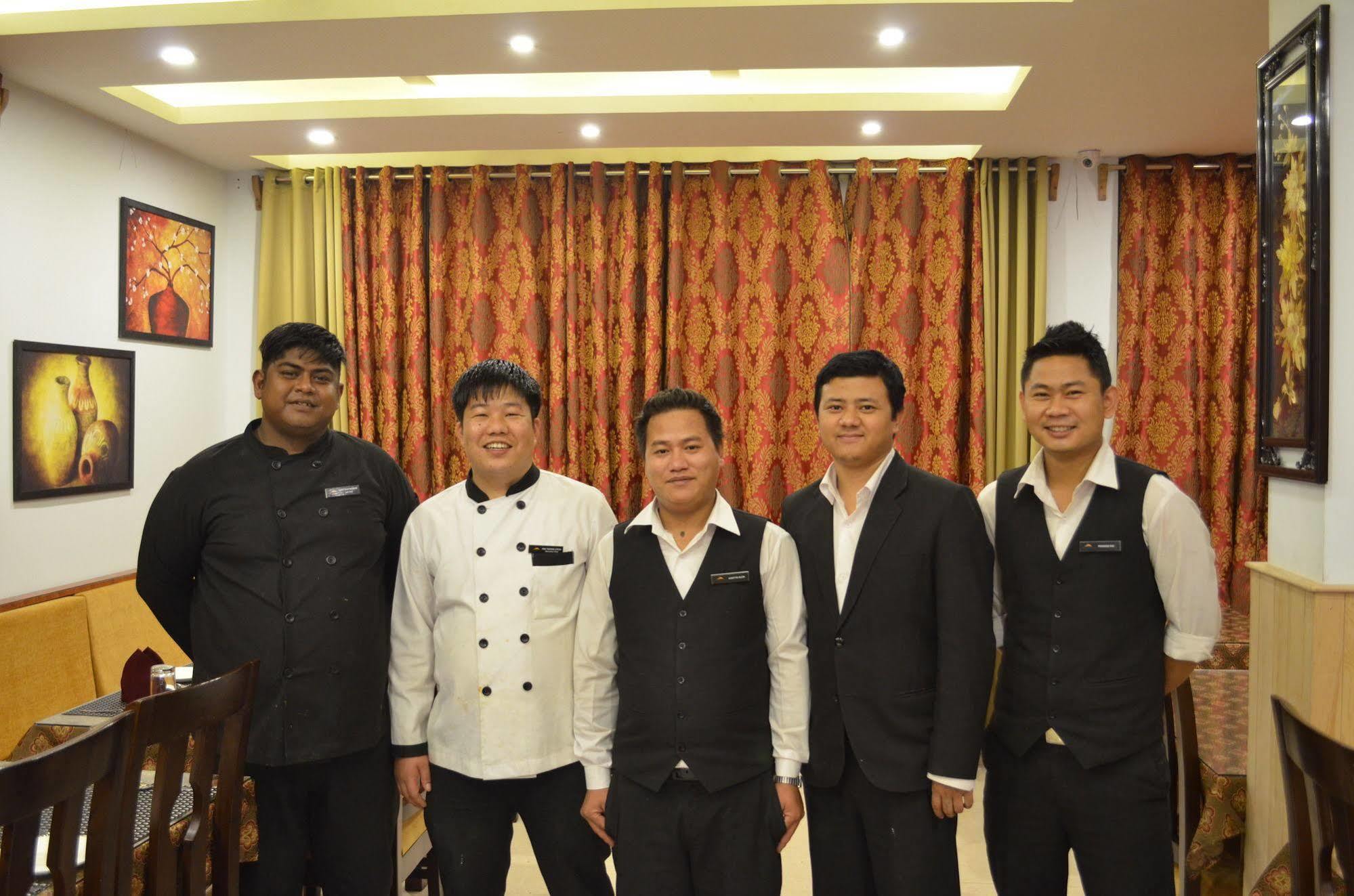 Hotel The Golden Crest à Gangtok Extérieur photo